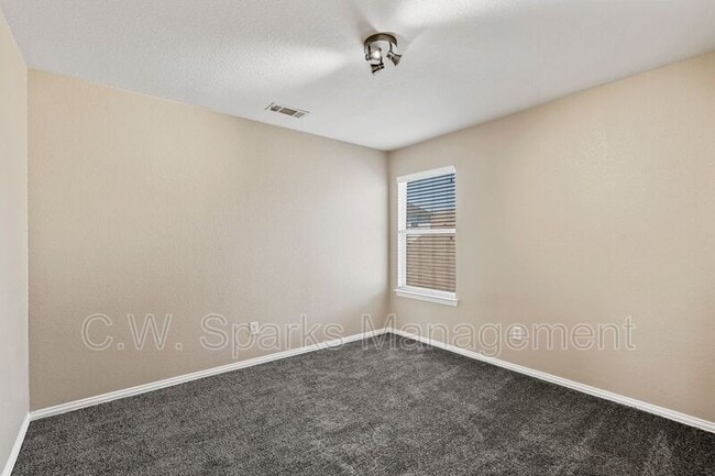 Building Photo - 2728 Mountain Lion Dr