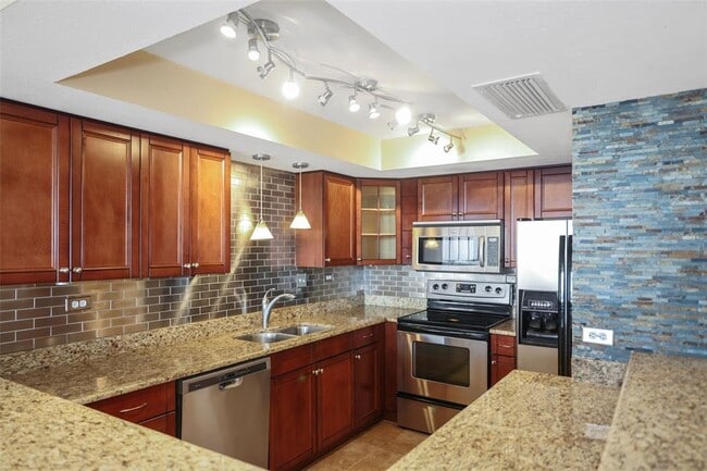Building Photo - 450 Treasure Island Causeway