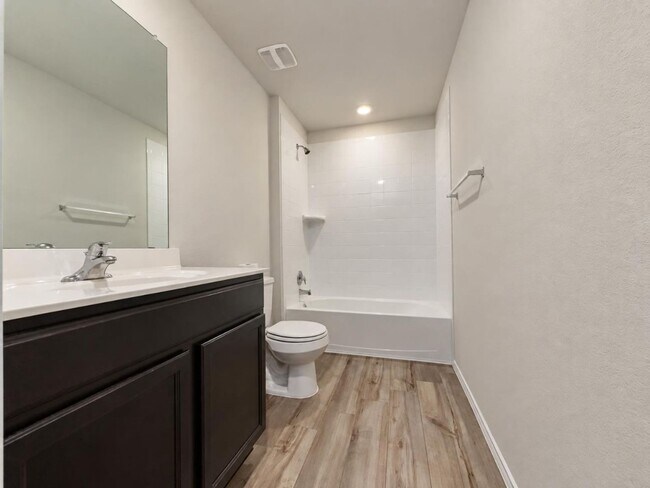 Building Photo - 1073 Ottoman Lp