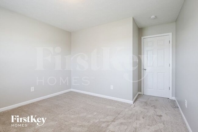 Building Photo - 121 Blue Lace Dr