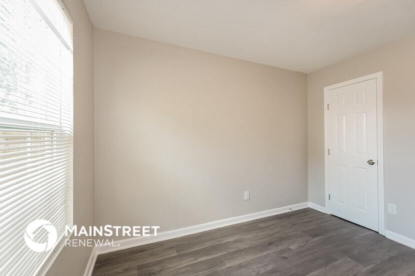Building Photo - 5630 Gineridge Dr