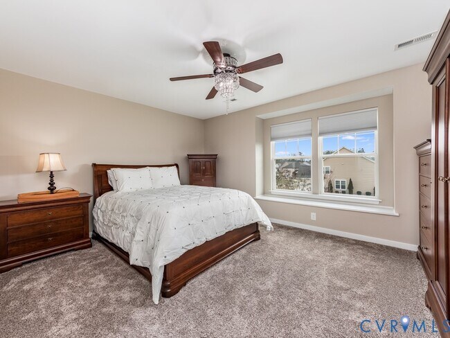 Building Photo - 1712 James Overlook Dr