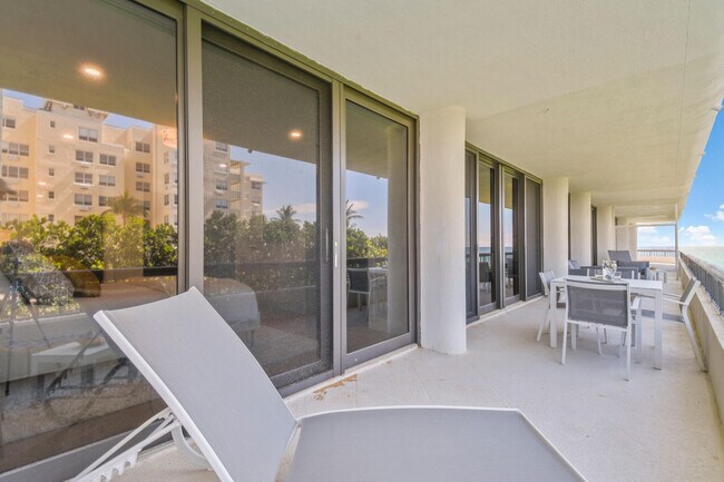 Building Photo - 2660 S Ocean Blvd