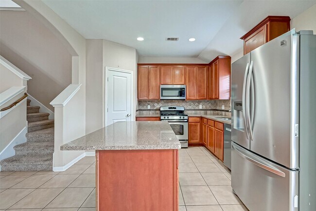 Building Photo - 6402 Black Bamboo Ln