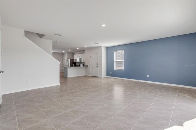 Building Photo - 2725 Silver Canoe Dr