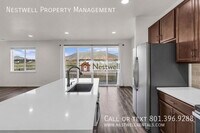 Building Photo - 1836 N Willet Dr