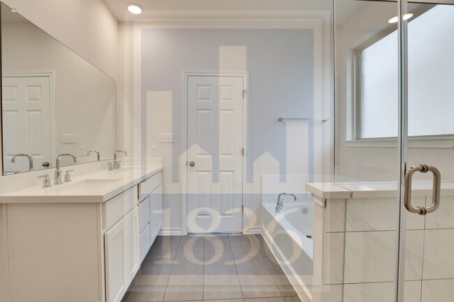 Building Photo - 17609 Chino Ln