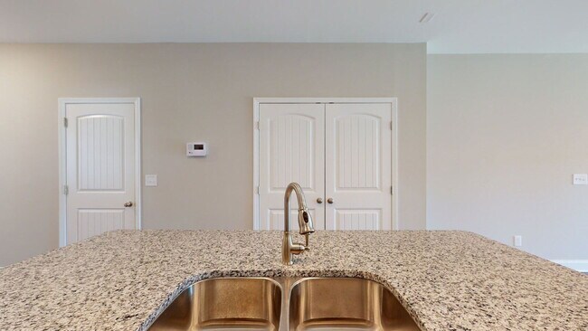 Building Photo - 2646 Virginia Mae Ln