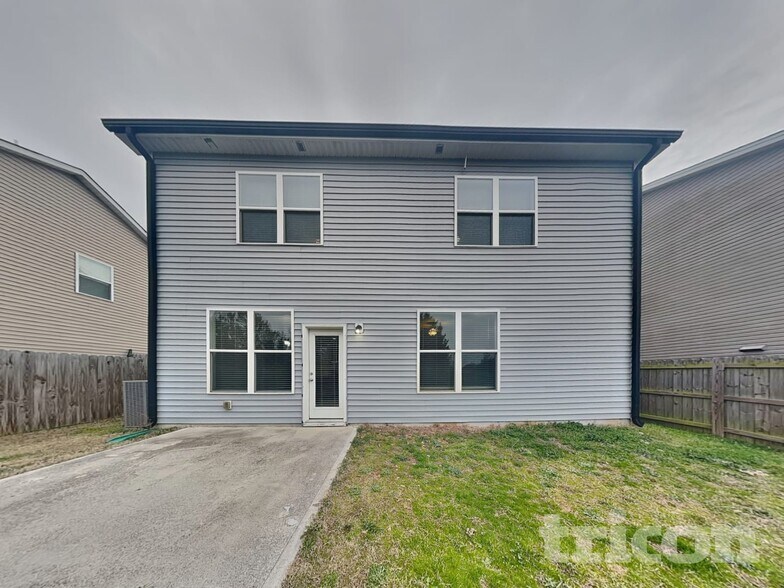 Building Photo - 144 Yadkin St