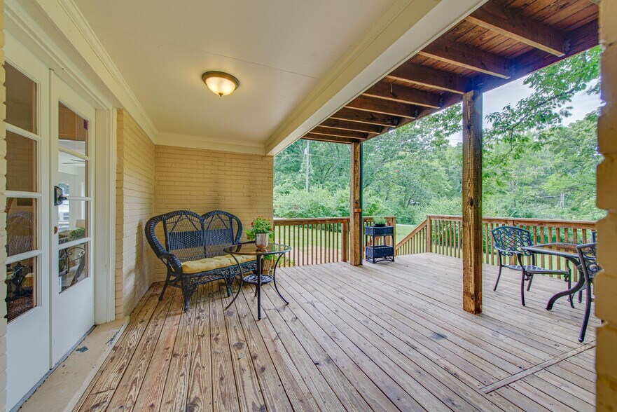 Building Photo - 629 Brook Hollow Rd