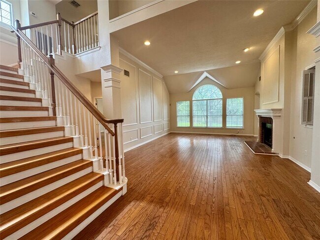 Building Photo - 10813 Redmond Rd
