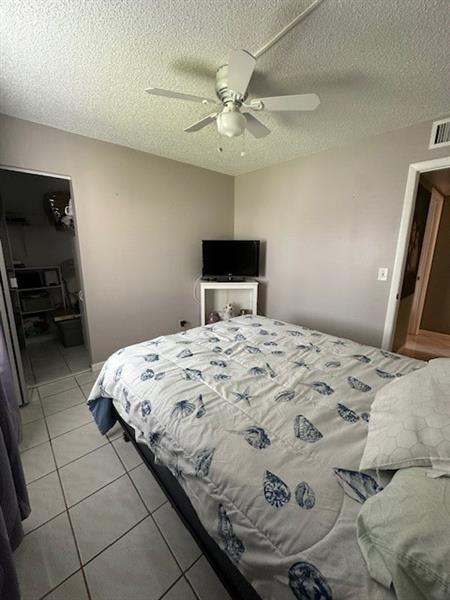 Building Photo - 325 Knotty Pine Cir