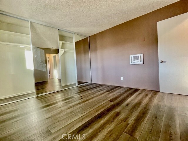 Building Photo - 686 E Cottonwood Rd