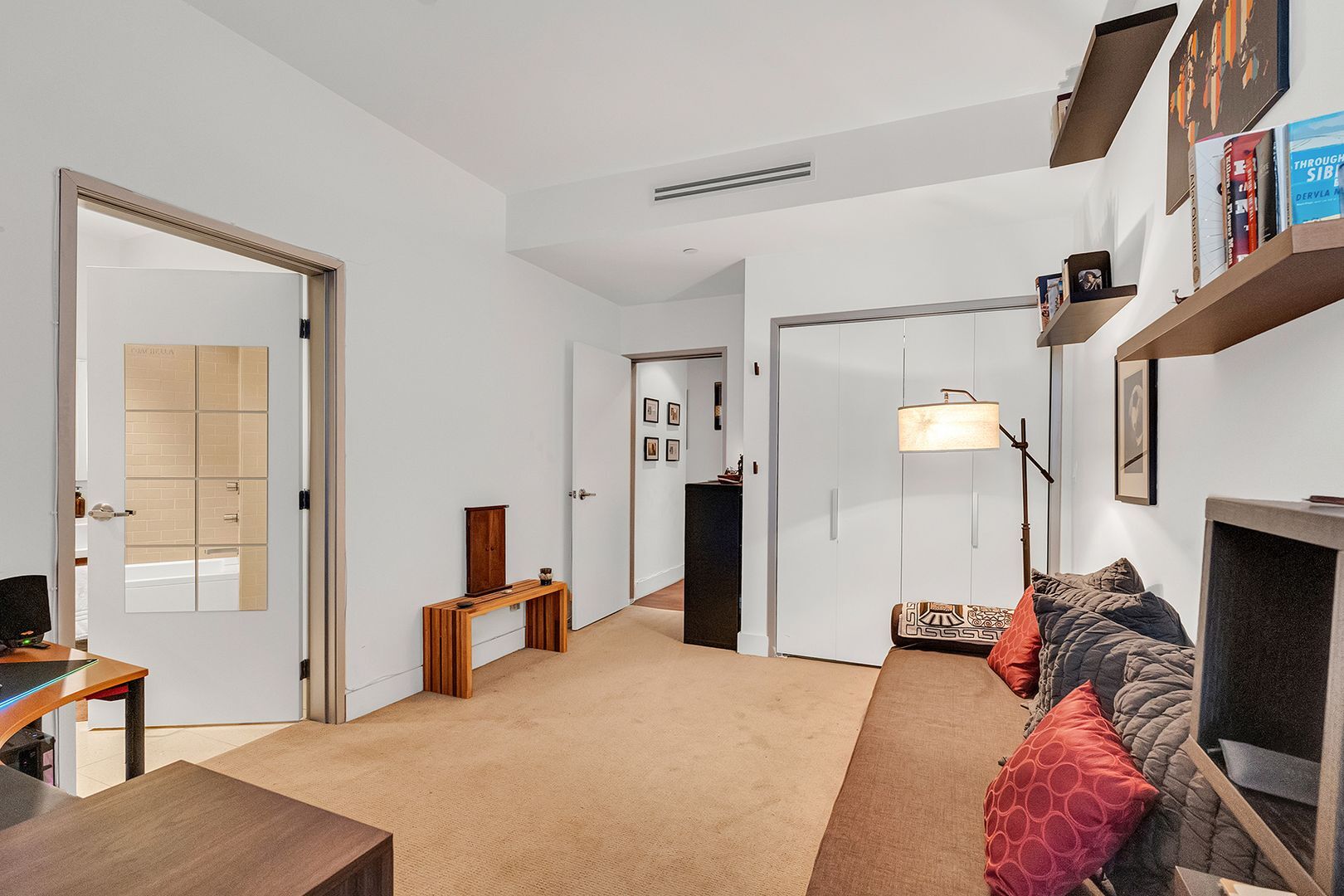 Building Photo - Hollywood Luxury Condo — 2 Beds • 2.5 Bath...