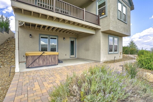 Building Photo - 1478 Varsity Dr