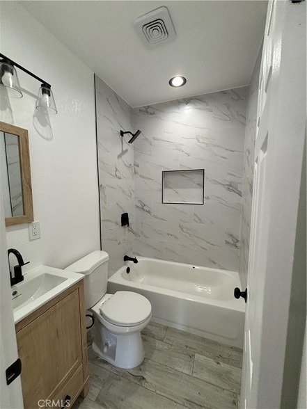 Building Photo - 5325 Latham St