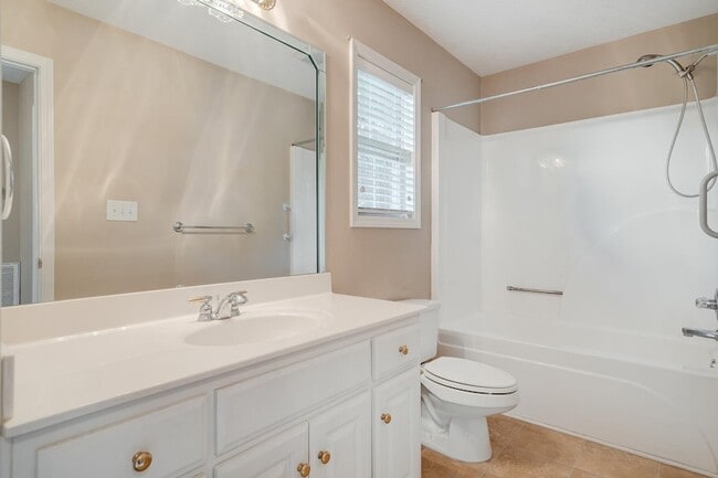 Building Photo - 133 Abbey Rd