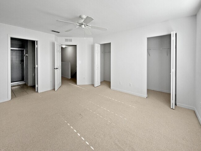 Building Photo - 3612 Pine Oak Cir
