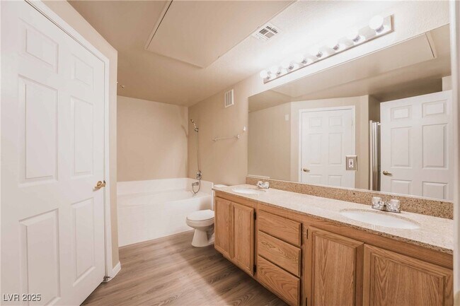 Building Photo - 10001 Peace Way