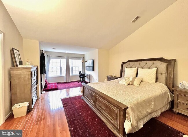 Building Photo - 7317 Hampton Manor Pl