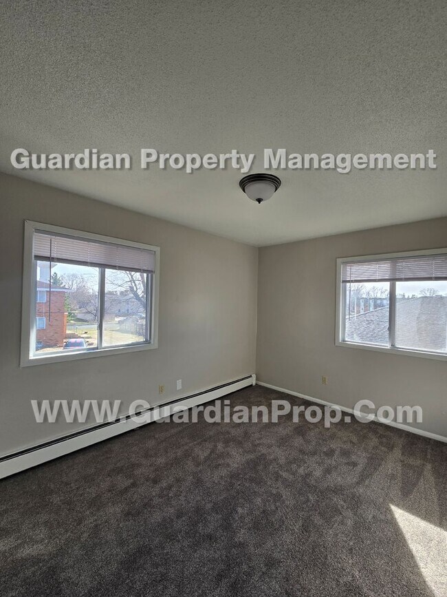 Building Photo - 2426 County Rd I