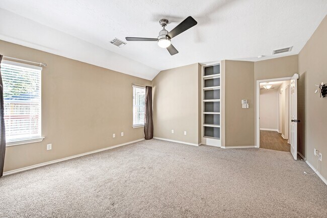 Building Photo - 135 W Russet Grove Cir