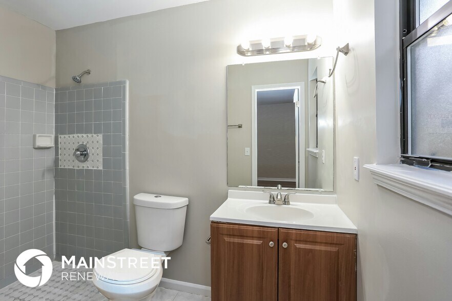 Building Photo - 1541 Kingfisher Ln N