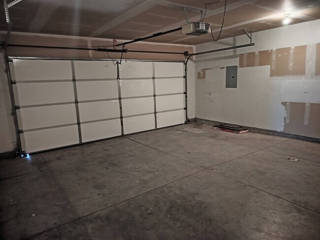 Building Photo - 1105 Garrett St