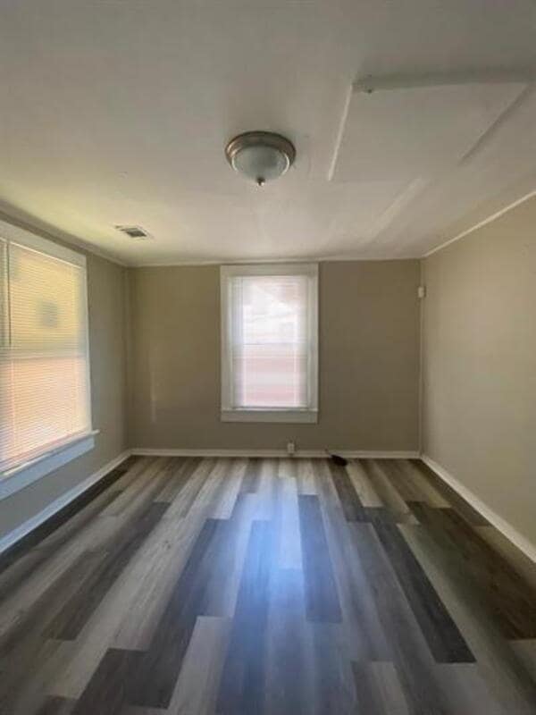 Building Photo - 108-108 De Groat St