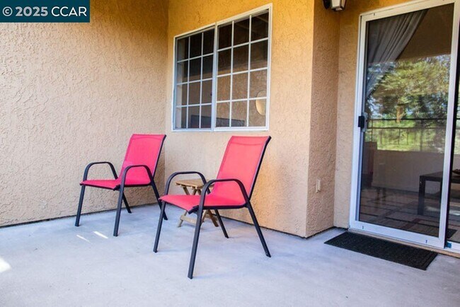Building Photo - 715 Watson Canyon Ct