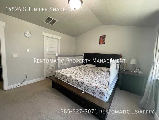 Building Photo - 14526 Juniper Shade Dr