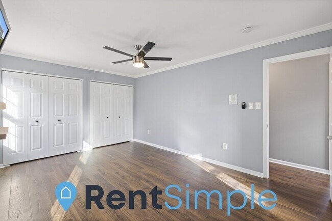 Building Photo - 3920 Bokel Dr