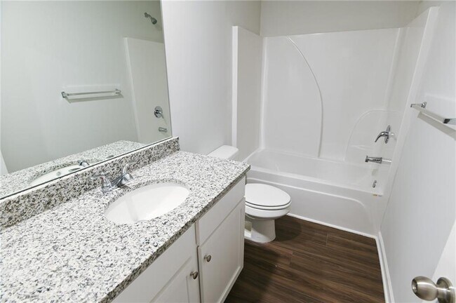 Building Photo - 115 Green Loop NW