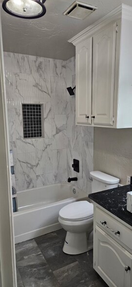 Building Photo - 1209 NW 198th St