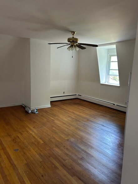 Building Photo - 25 S Highland Ave