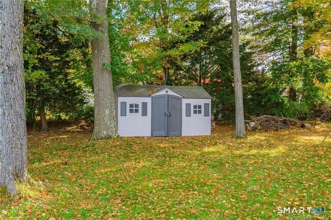 Building Photo - 33 Sky View Dr