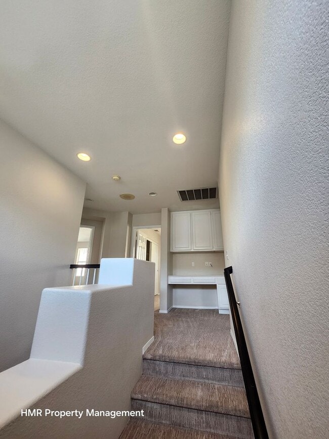 Building Photo - Gorgeous single family home in Chino