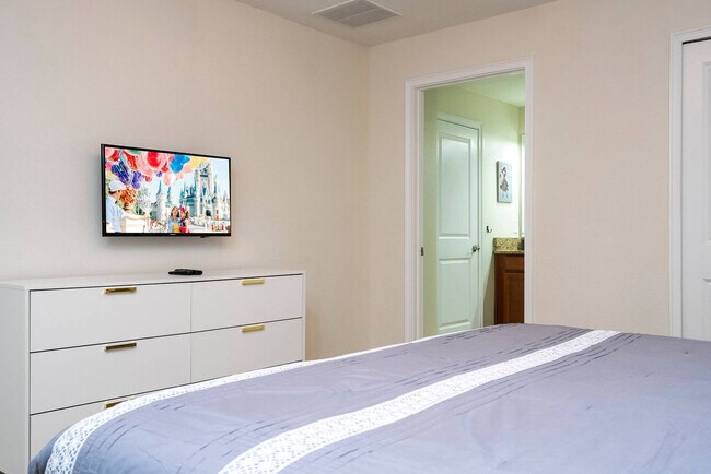 Building Photo - 3153 Pequod Pl