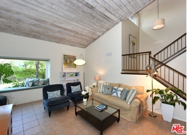 Building Photo - 23444 Park Hermosa