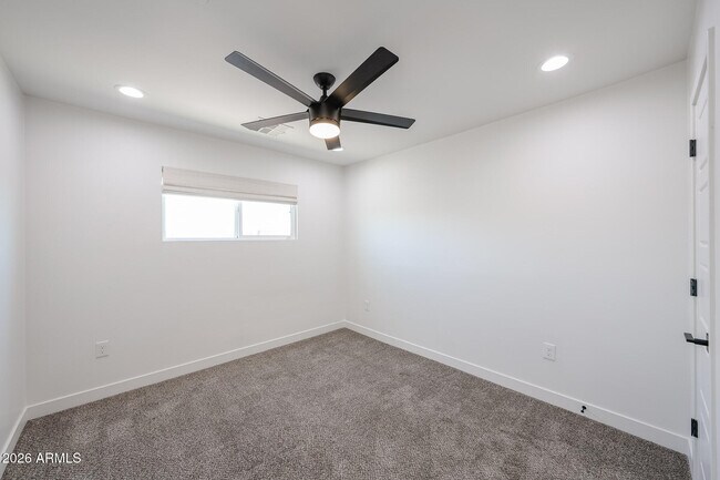 Building Photo - 2651 N 71st Pl