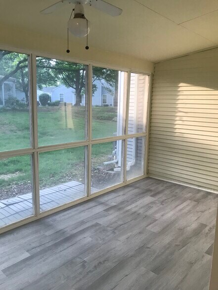 Building Photo - 2105 Wexford Rd