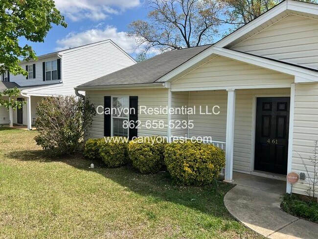 Building Photo - 461 Bedford Knoll Dr