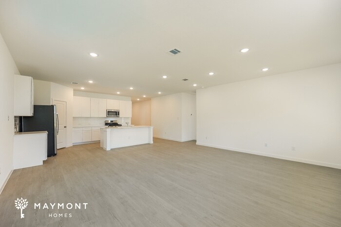 Building Photo - 2287 Ft Davis Pass