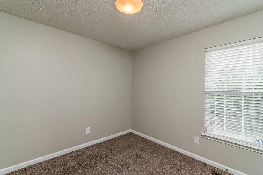 Building Photo - 228 Parrish Pl