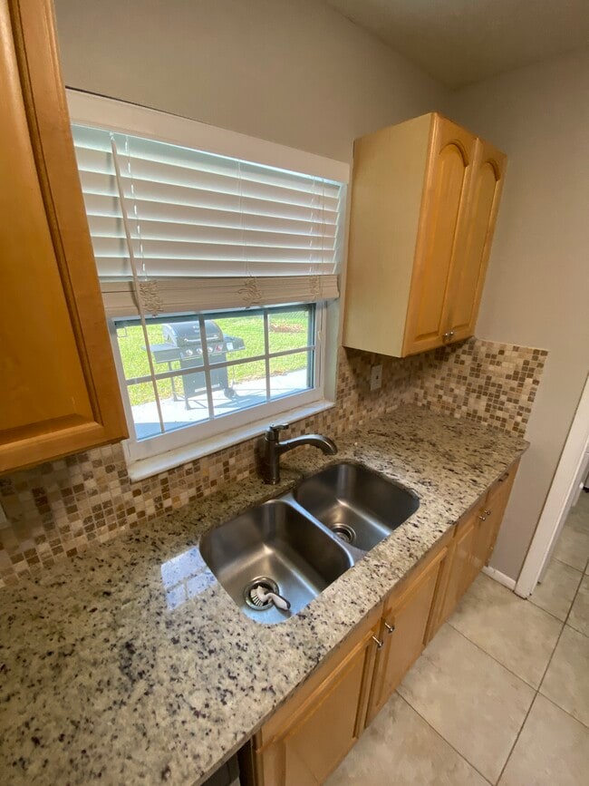 Building Photo - 261 Deltona Blvd