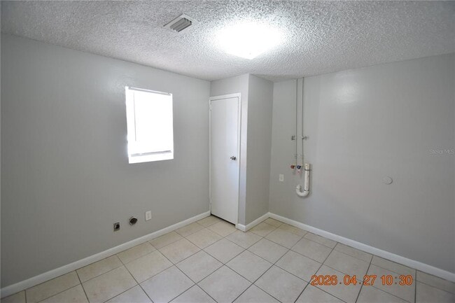 Building Photo - 3667 Sugarcreek Dr