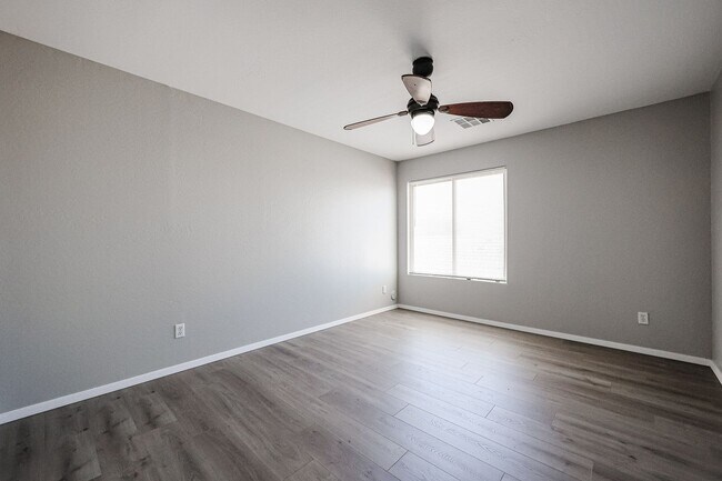 Building Photo - COMING SOON!! Beautiful 4Bed/2.5 bath In San Tan Valley