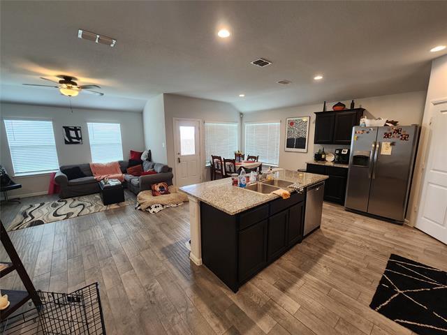 Building Photo - 9240 Castorian Dr