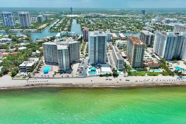 Building Photo - 3140 S Ocean Dr