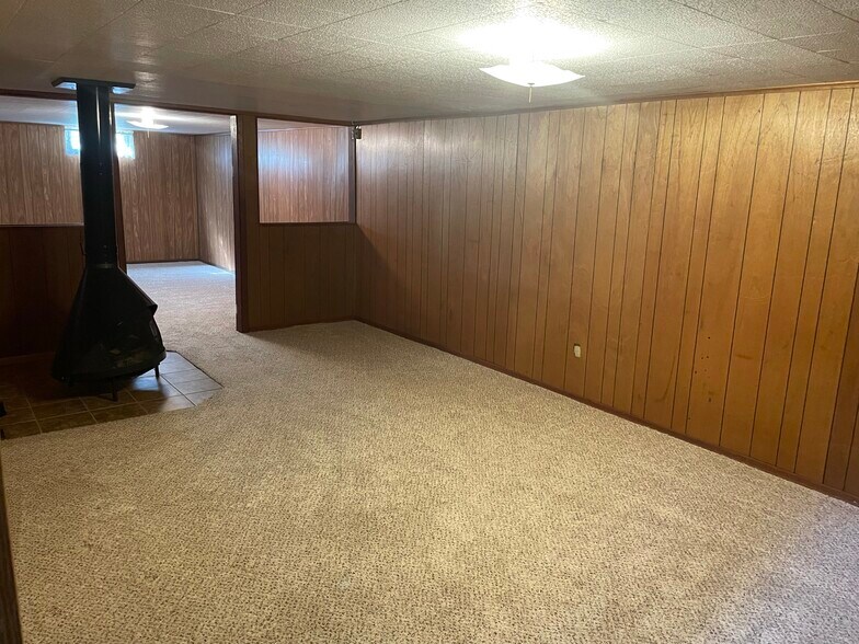 Building Photo - 4625 Candlelight Dr